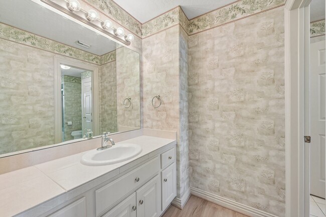 Building Photo - 1611 Copperas Cove