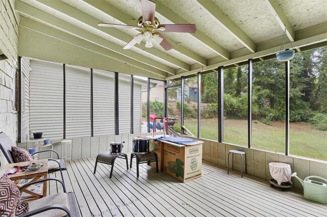 Building Photo - 661 Bantry Ln