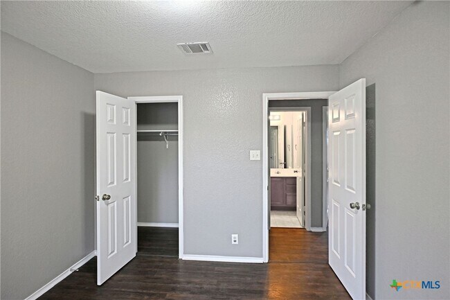 Building Photo - 264 Cordero Dr