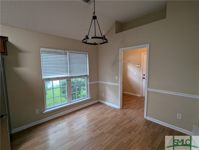Building Photo - 116 Peregrine Cir