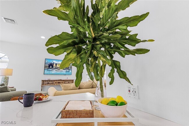 Building Photo - 13060 Sail Away St