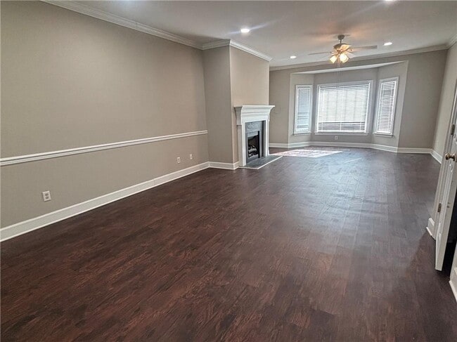 Building Photo - 407 Boulevard NE