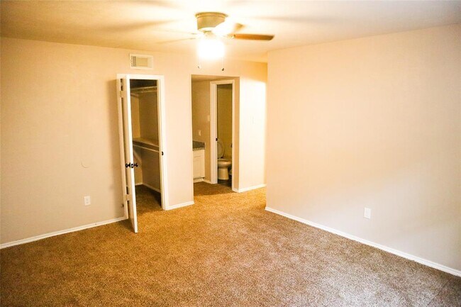 Building Photo - 22915 Summer Pine Ln
