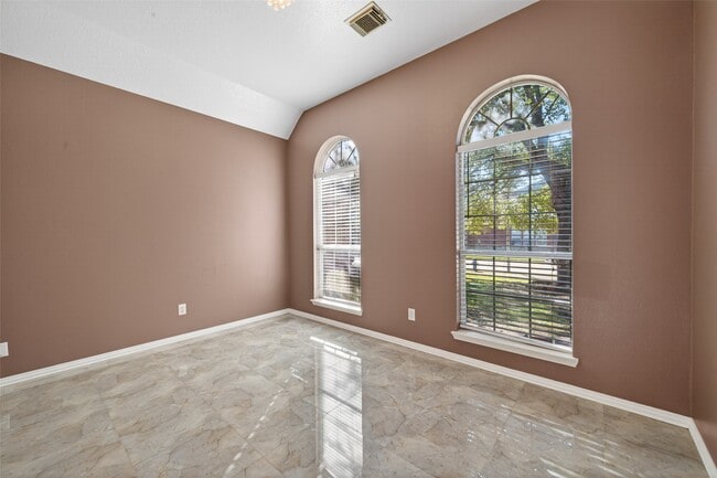 Building Photo - 18818 Flagstone Creek Rd