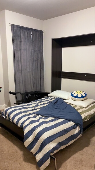 Building Photo - 3012 Mulberry Ave