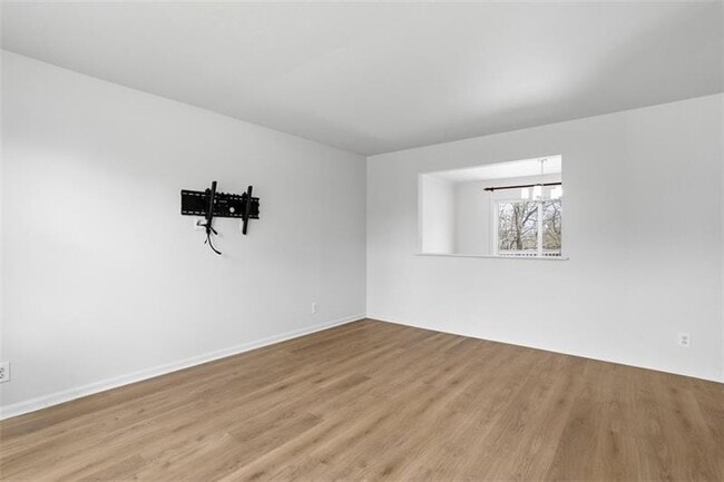 Building Photo - 108 Whitney Dr