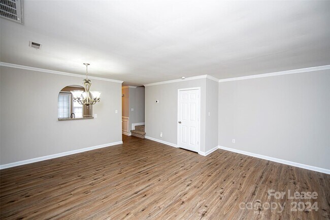 Building Photo - 8225 Pineville-Matthews Rd