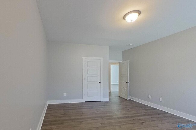 Building Photo - 111 Bates Ln