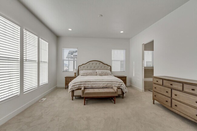 Building Photo - Modern Home in Heber – Available Now!