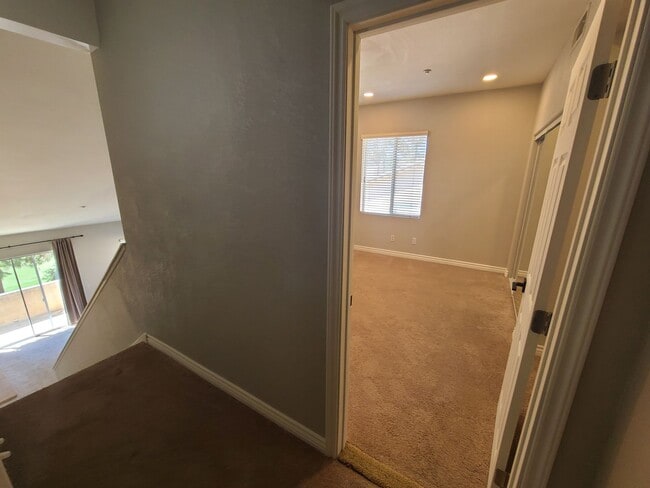 Building Photo - Great golf course views