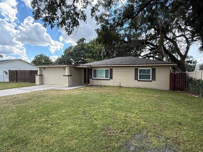 Primary Photo - 3 Bedroom, 2 1/2 Bath Single Family Home W...