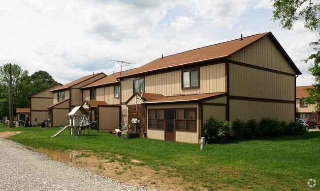 Building Photo - Teays Pointe Town Home