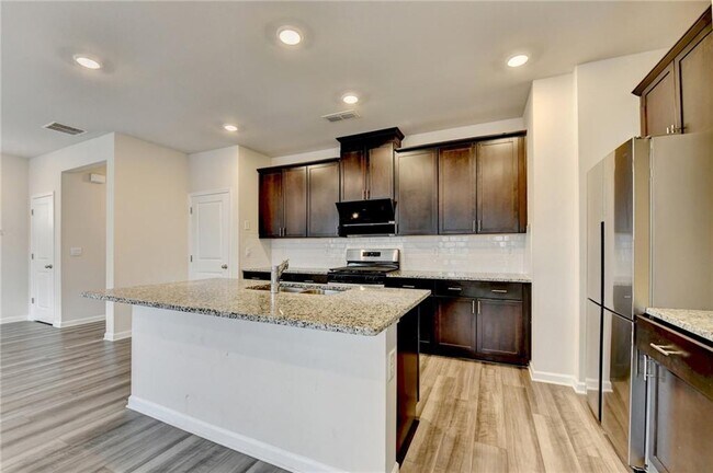 Building Photo - 2214 Whitworth St