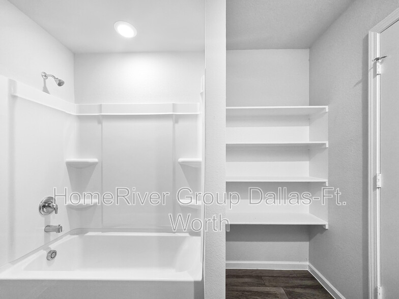 Building Photo - 137 Bluebonnet Wy