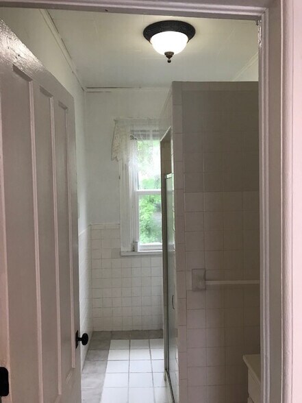 Building Photo - 61 Hudson Ave