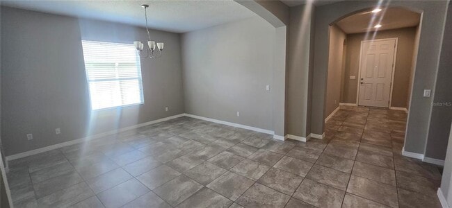 Building Photo - 7564 Bishop Square Dr