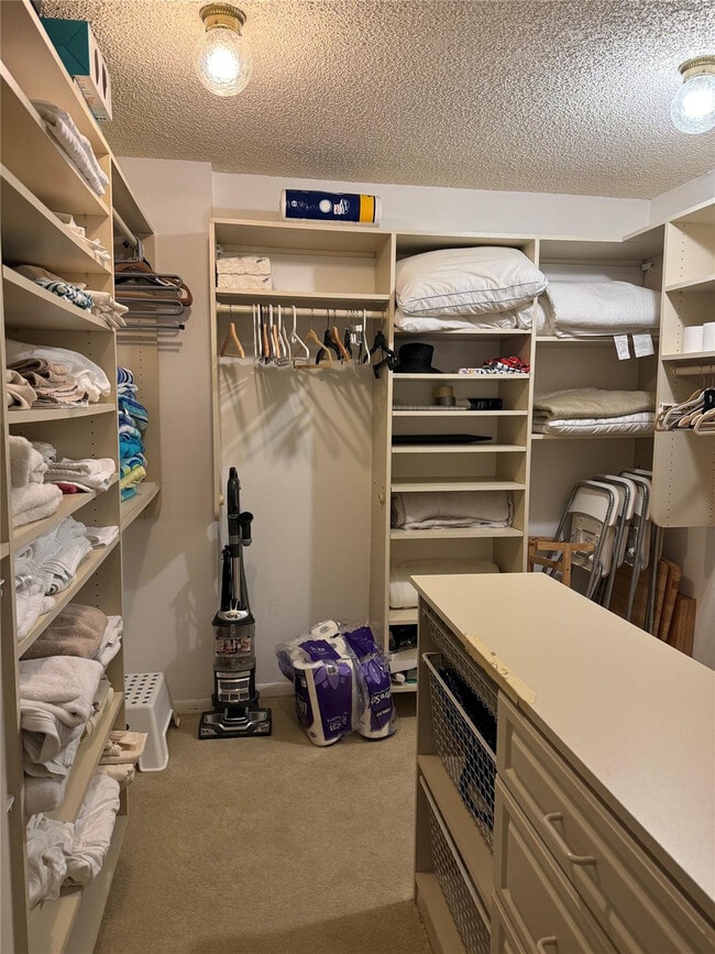 Building Photo - 4900 N Ocean Blvd