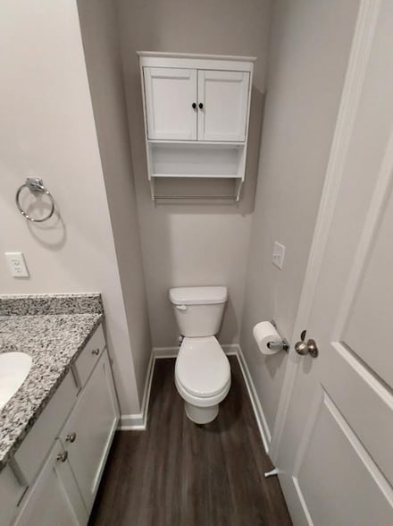 Building Photo - 2334 E Cheyenne Ct