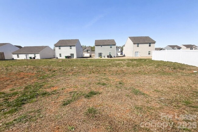 Building Photo - 1408 Nia Rd