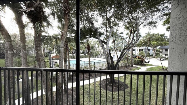 Building Photo - 16521 Blatt Blvd