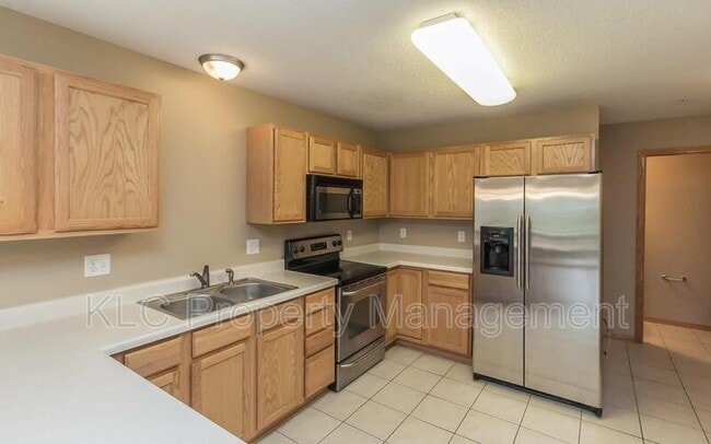 Building Photo - 8610 EP True Pkwy