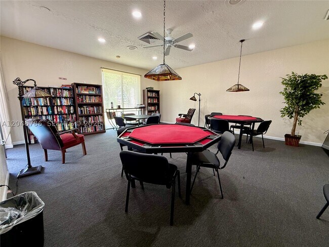 Building Photo - 14790 Bonaire Blvd
