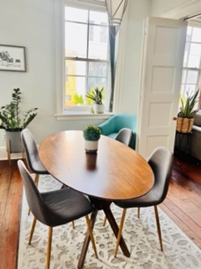 Building Photo - 227 W Broughton St