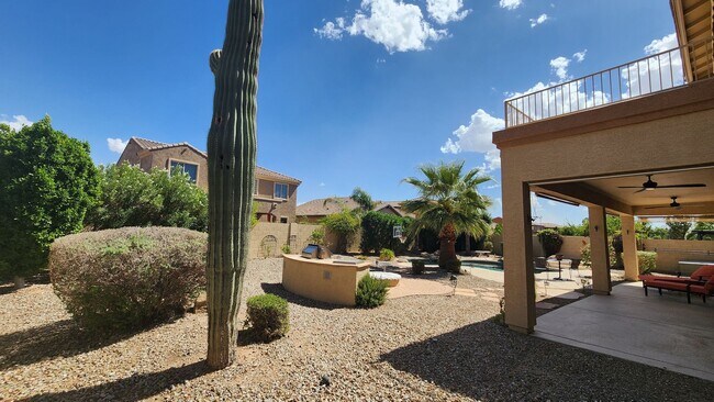 Building Photo - 4 Bedroom Home in the Sun Grooves Communit...