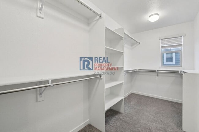 Building Photo - 8396 Bijou Crk Ave