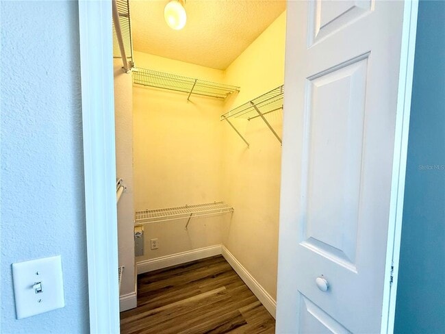 Building Photo - 9604 Charlesberg Dr