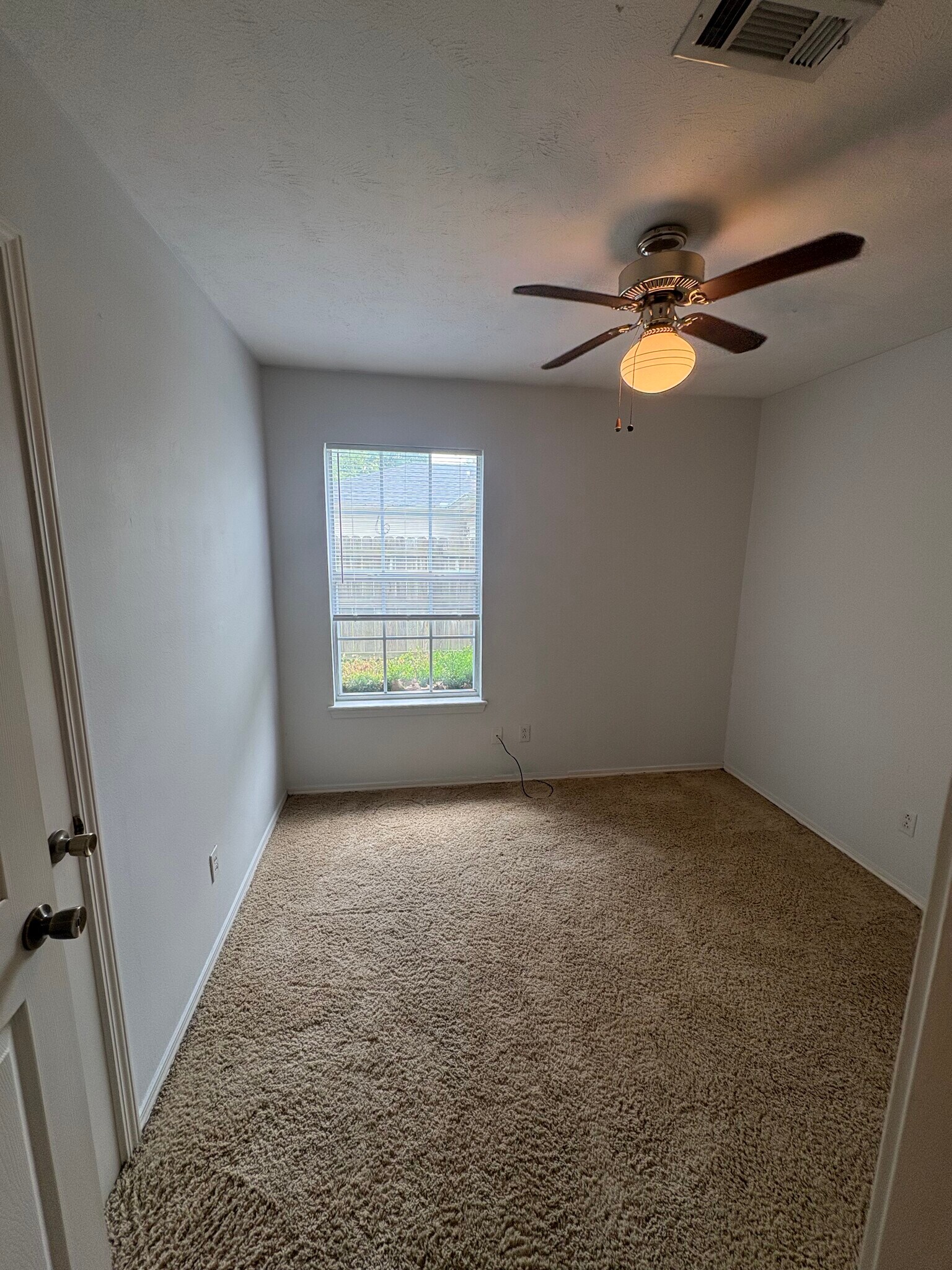 Building Photo - 2041 Wood Tree Ct