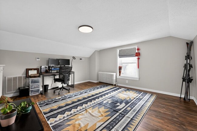 Building Photo - 4 Bedroom, 2 Bath Conshohocken Gem!