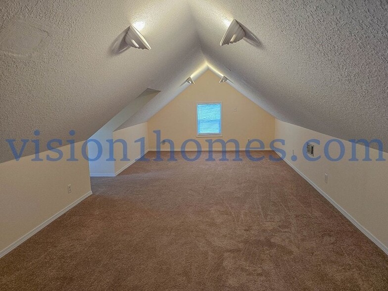Building Photo - 4641 S Dixie Hwy