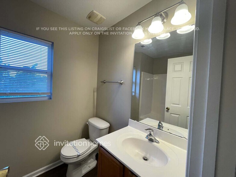 Building Photo - 1737 Red Bird Cir SE