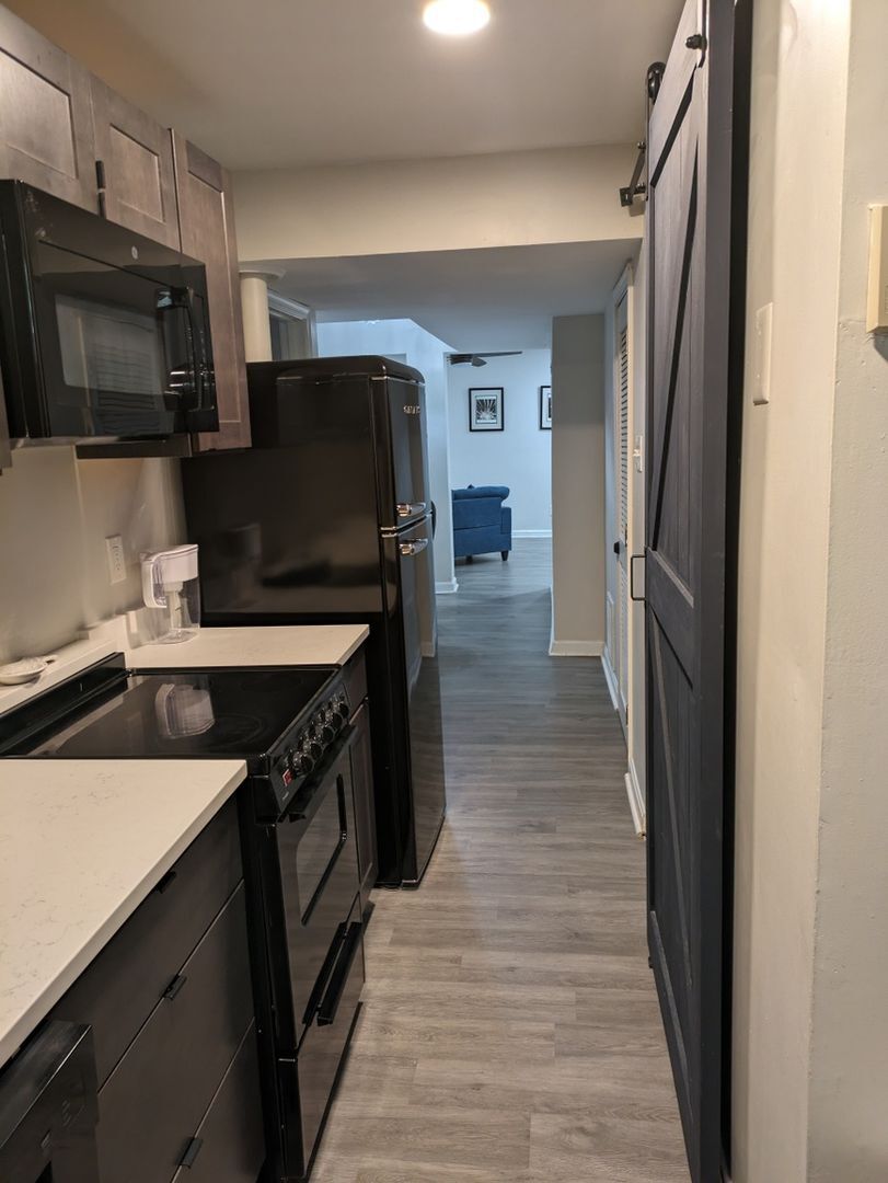 Building Photo - 2713 Fort Baker Dr SE