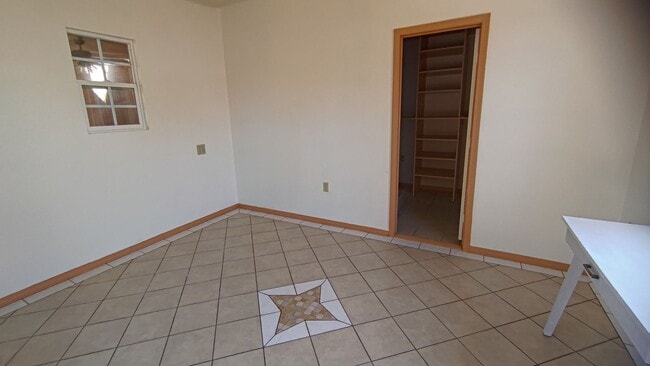 Building Photo - Newly Remodeled 4 Bed 3 Bath in Chula Vist...