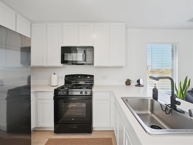 Building Photo - 15133 Hacienda Post Trl