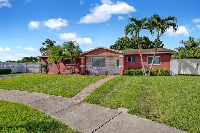 Building Photo - 26750 SW 124th Ave