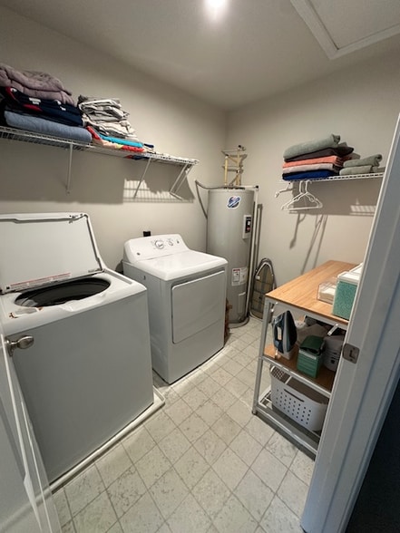 Building Photo - 5505 Noble Ave