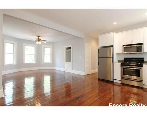 Building Photo - 19 Parker Hill Ave