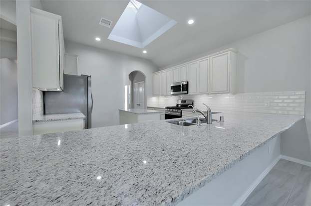 Building Photo - 3230 Voyager Ln