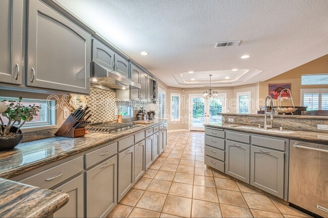 Building Photo - 1621 E Ticonderoga Dr