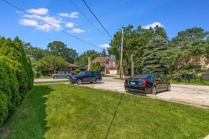 Building Photo - 1245 N La Grange Rd