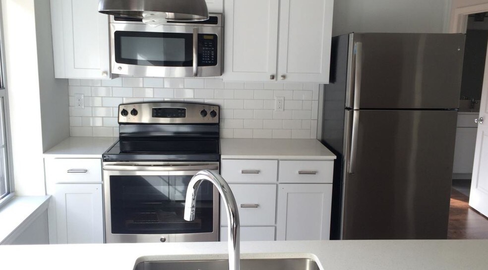 Clayton Place Apartments 7563 Clayton Rd St Louis MO 63117