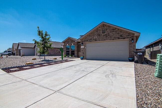 Building Photo - 2408 Outlaw Ct