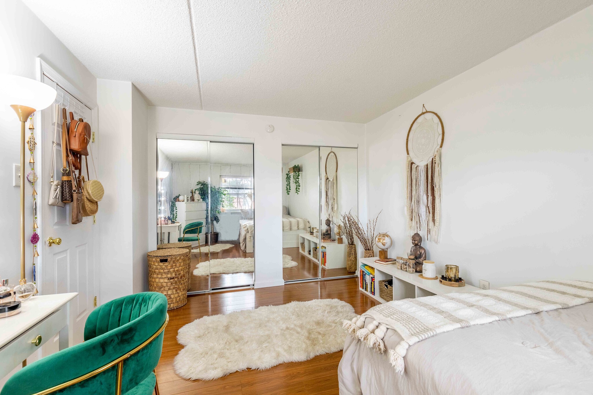 Building Photo - 3307 Valley Dr