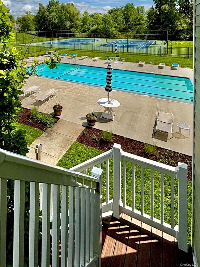 Building Photo - 202 Cinnamon Cir