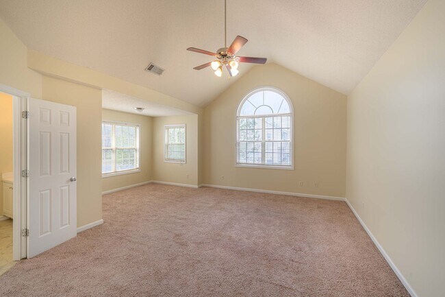 Building Photo - 3Bd/2.5Ba Home in South Fulton with Easy Access to Airport!