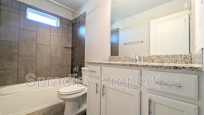 Building Photo - 2716 Fox River Dr