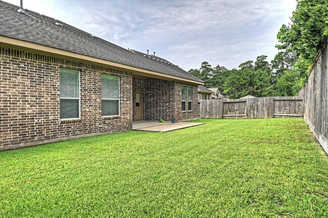 Building Photo - 7810 Oak Moss Dr